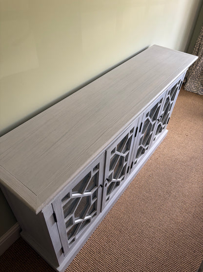 OKA SIDEBOARD