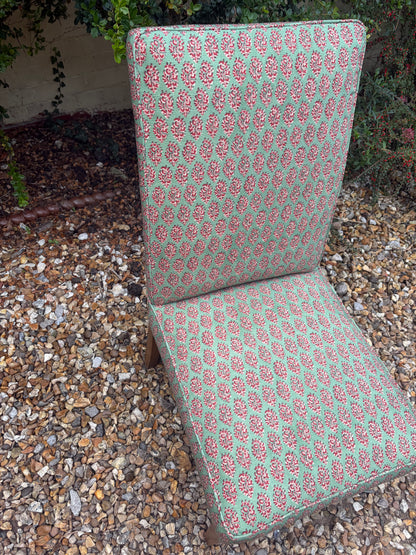 SLIPPER CHAIR