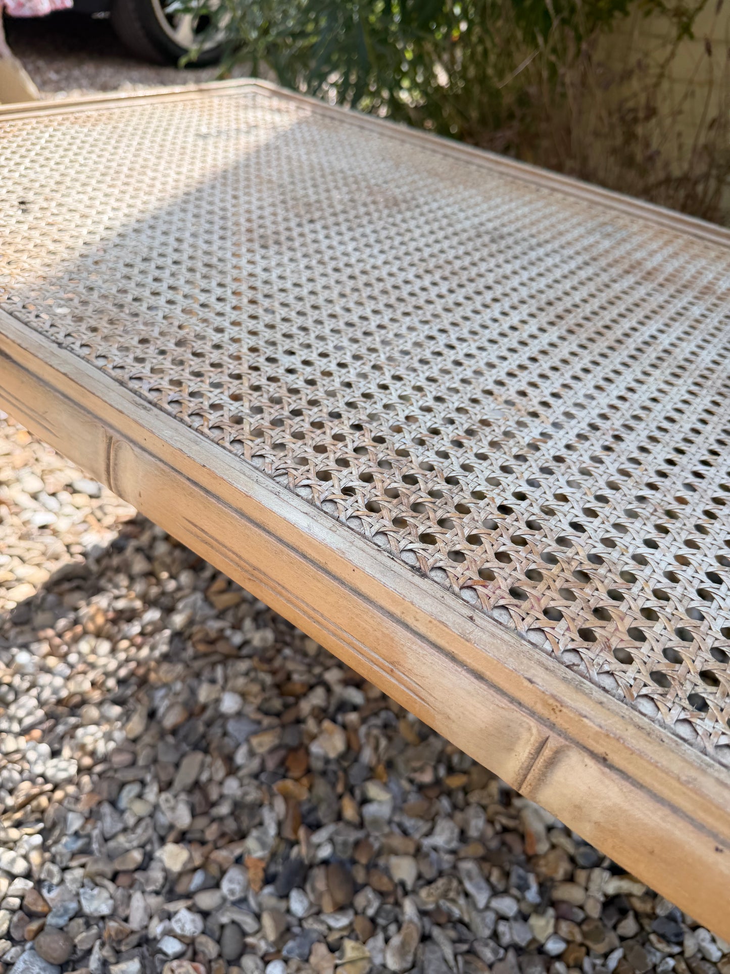 CANE TABLE