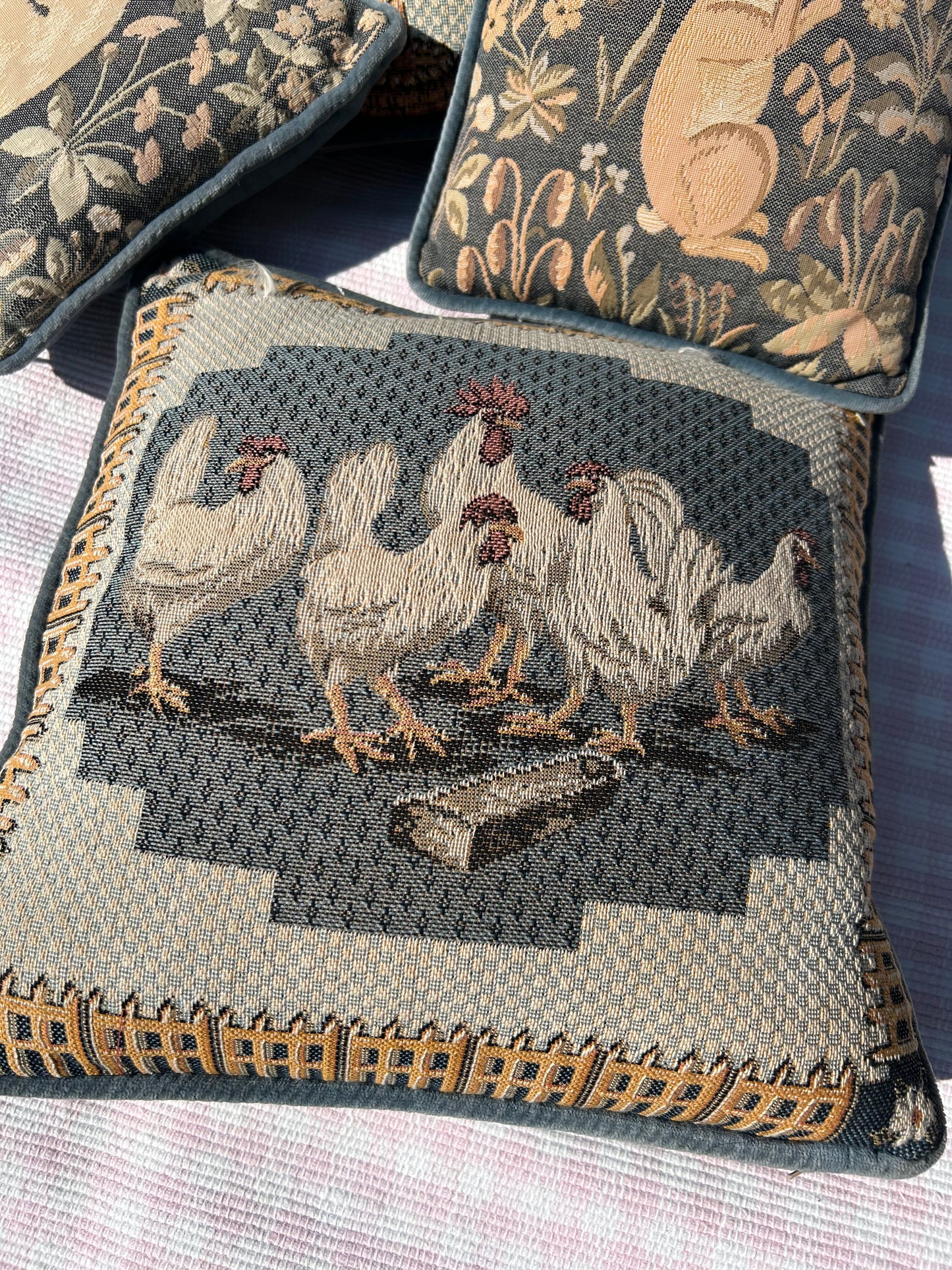 ANIMAL CUSHIONS