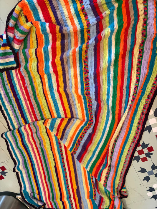 KNITTED BLANKET