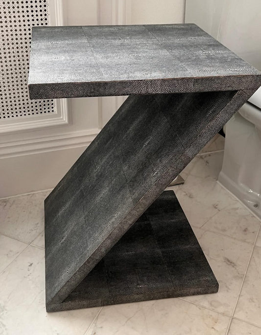 OKA TABLE