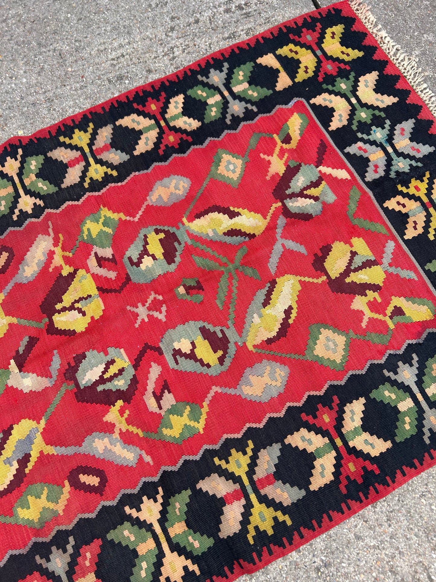 MOLDOVIAN KILIM