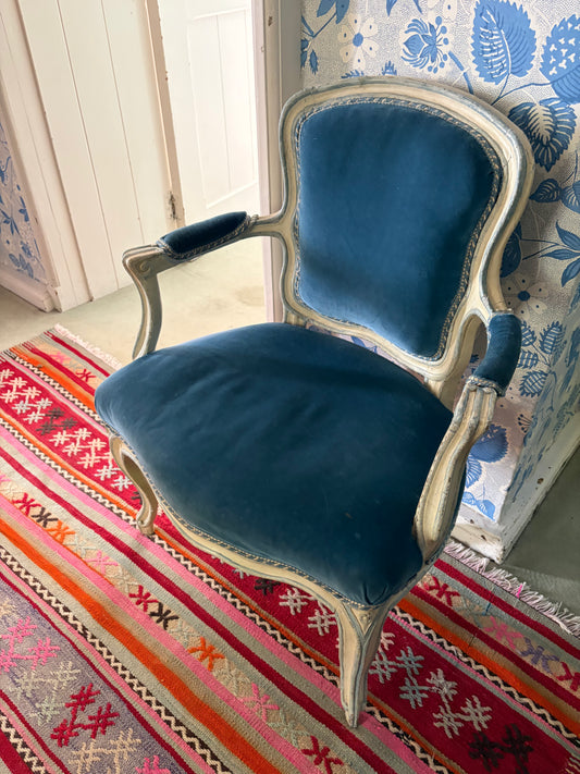 VELVET CHAIR