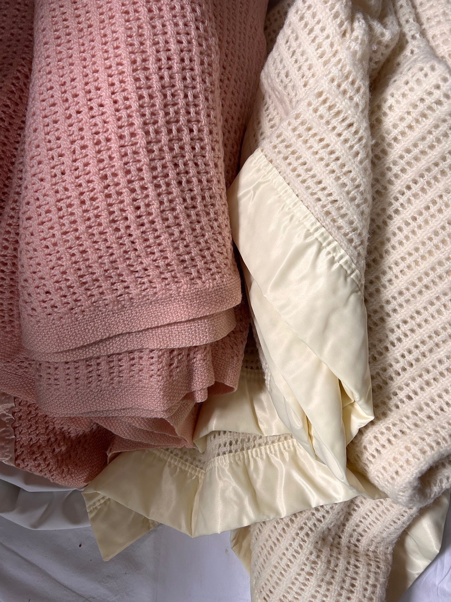 WOOL BLANKETS
