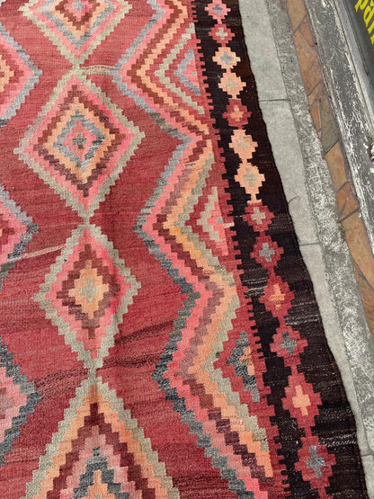 KILIM PINK