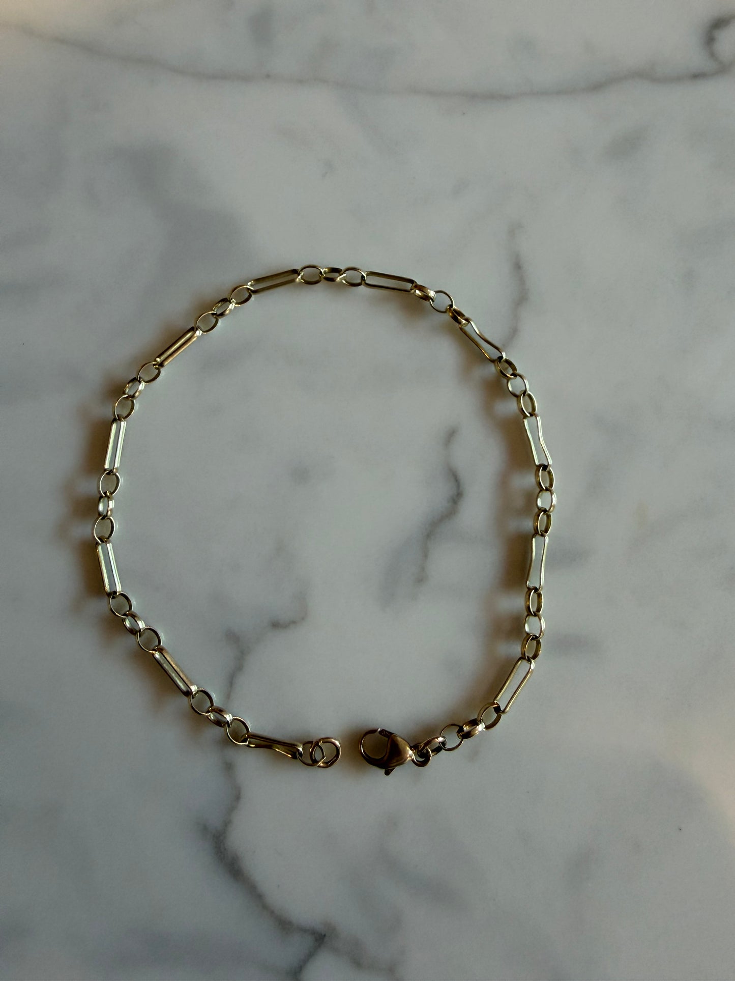 GOLD BRACELET