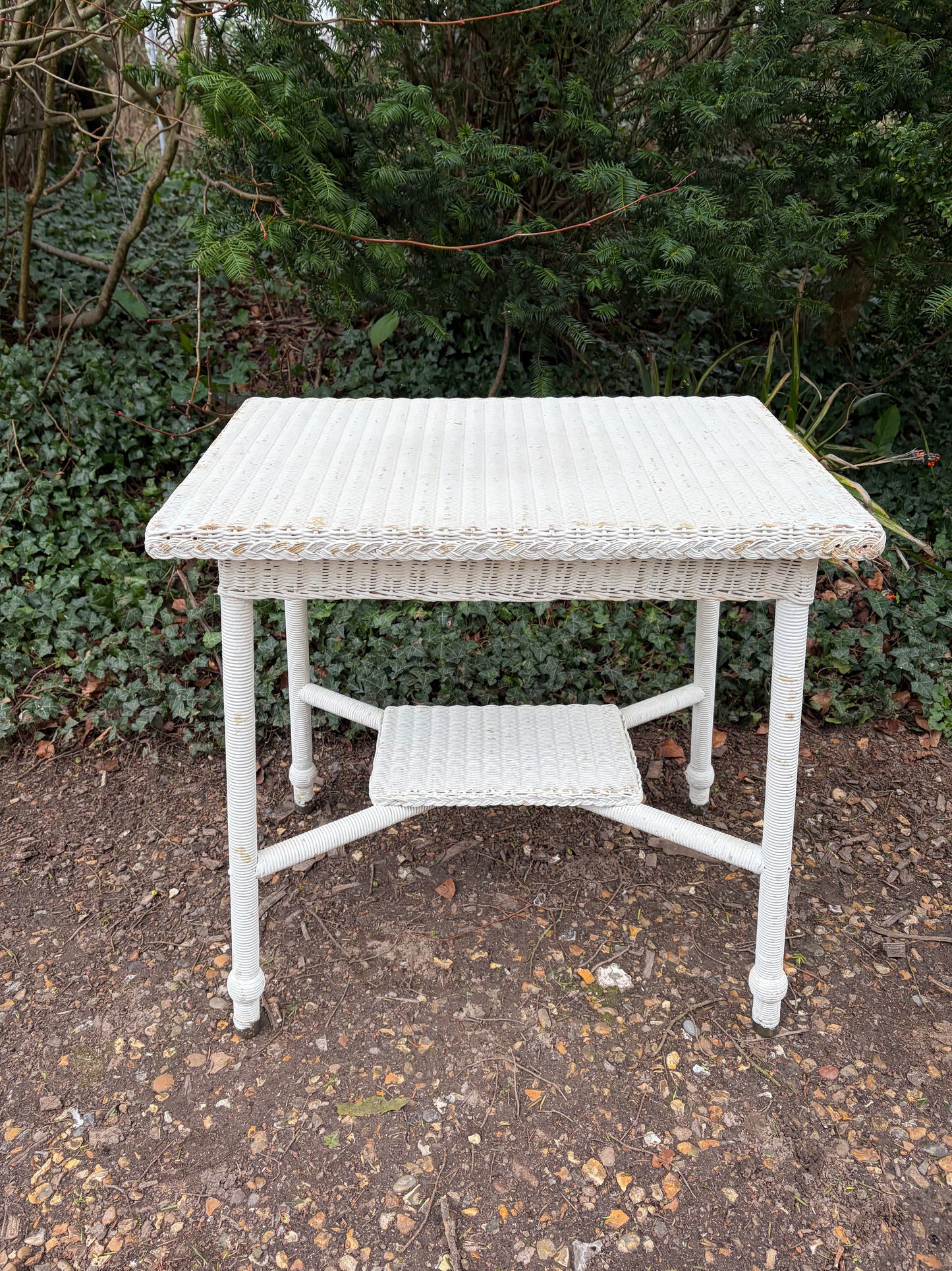 LLOYD LOOM TABLE