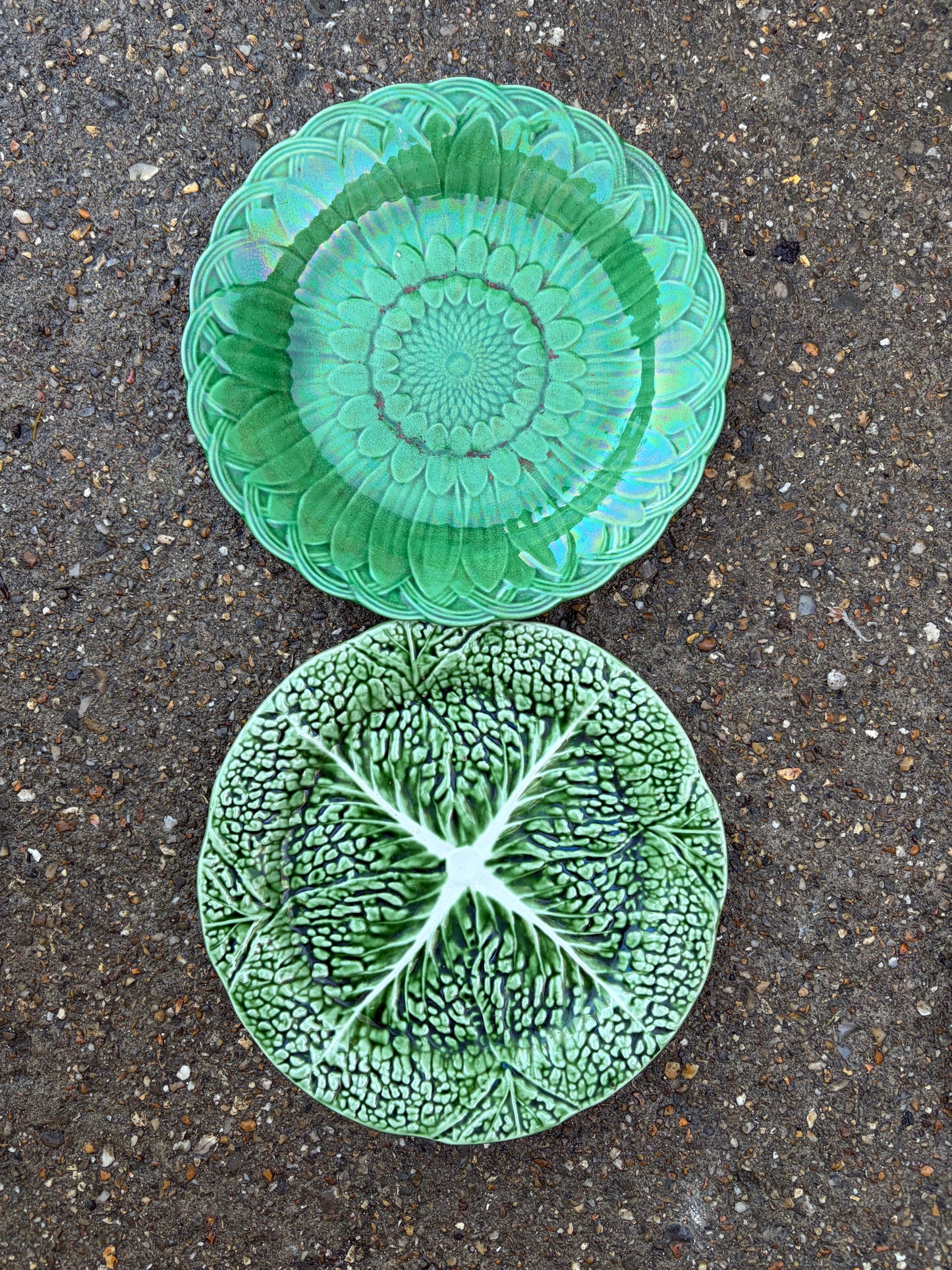 GREEN PLATES