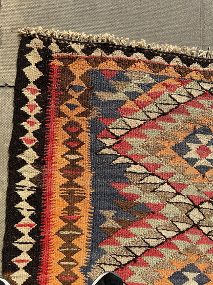 KILIM RUG