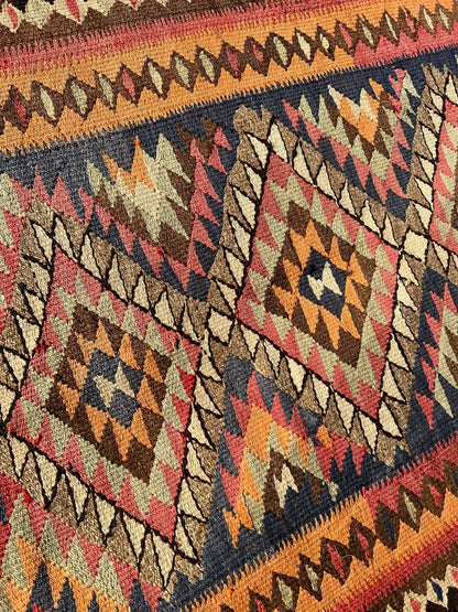 KILIM RUG