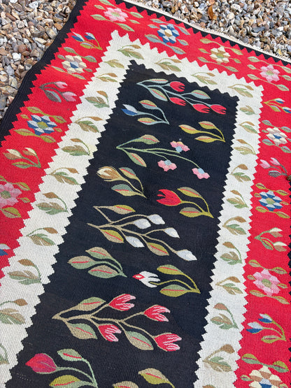 KILIM RUG