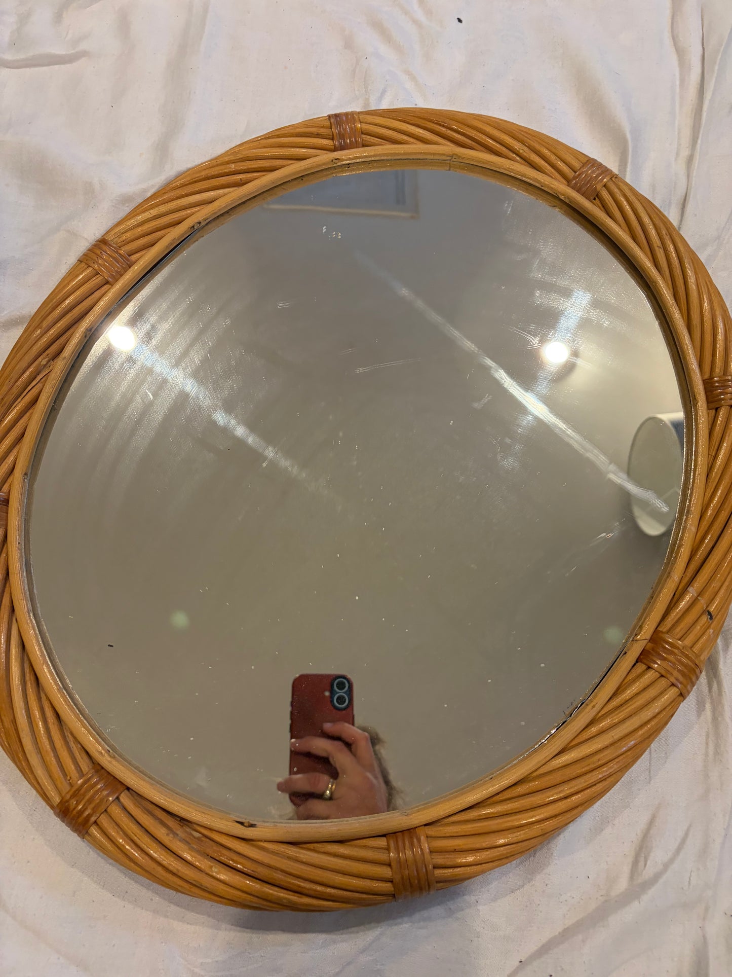 OVAL MIRROR