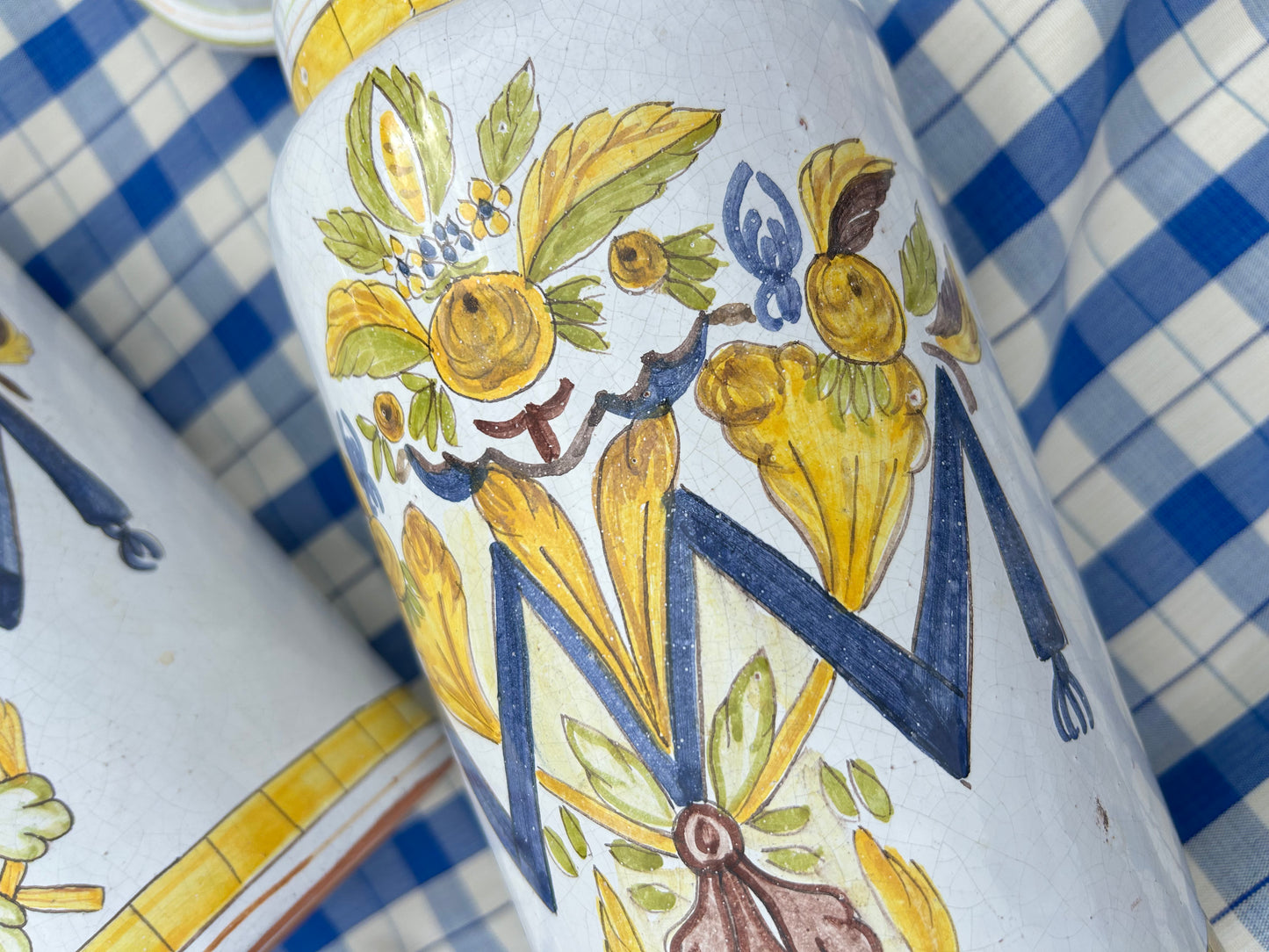 CERAMIC JARS