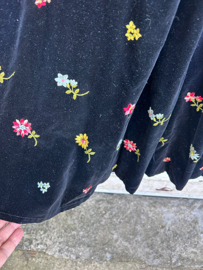 EMBROIDERED VELVET VINTAGE DRESS