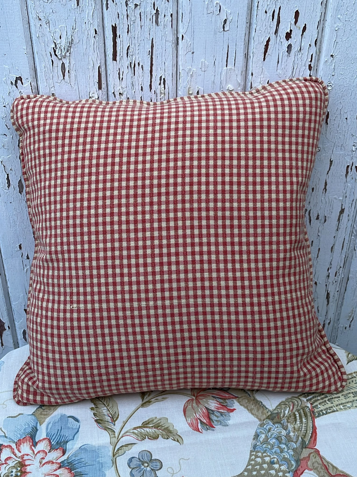 CUSHION