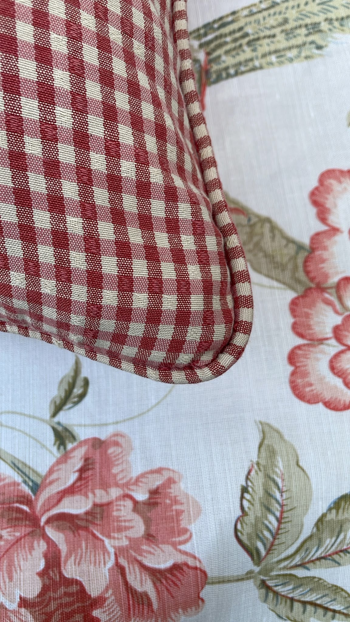 CUSHION