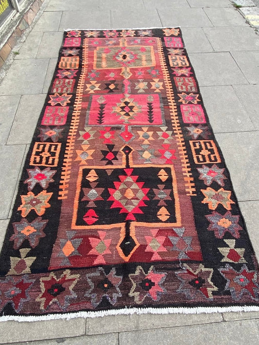 VINTAGE RUG